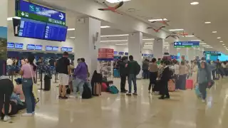 Fuertes lluvias no retrasan los vuelos en el aeropuerto de Mérida