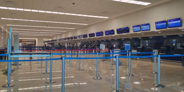 Los vuelos en el aeropuerto de Mérida no han registrado afectaciones