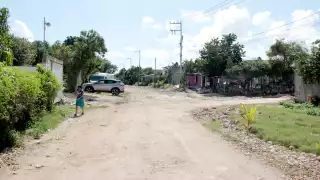 Habitantes de la colonia Electricistas de Cancún, siguen esperando conocer el estatus de sus predios