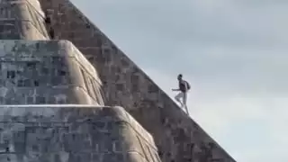  Ascenso al templo de Kukulcán: ¿Cuántas personas han subido ilegalmente a la estructura?   
