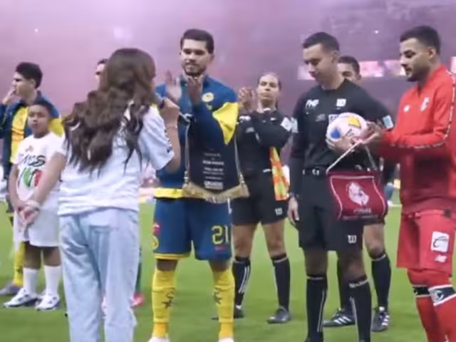 Niña saca sonrisas en la gran final