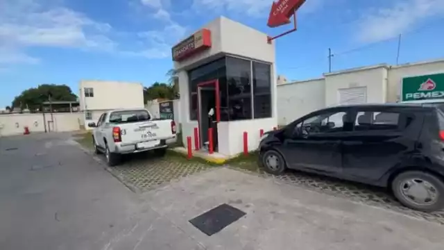 El grupo de ladronas intentaron sustraer el dinero de un cajero de una gasolinera