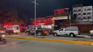 Extranjero se desvanece dentro de una farmacia en Tulum y pierde la vida 