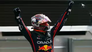 Max Verstappen supera a los McLaren en la Sprint de Bélgica 2025