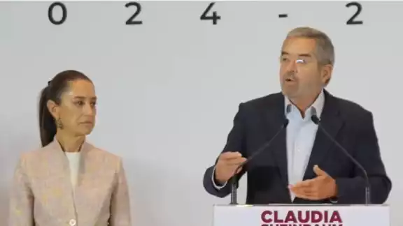 Claudia Sheinbaum, virtual presidenta electa y Juan Ramón de la Fuente, próximo secretario de Relaciones Exteriores