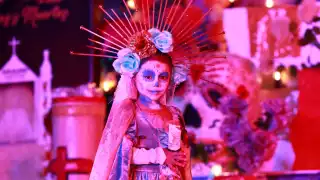 “Luz y Vida, entre Vivos y Muertos": Isla Mujeres se suma al Día de Muertos