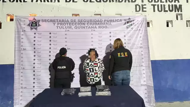 La mujer, identificada como Maricarmen “N”, fue asegurada junto con un arma punzocortante y un pantalón