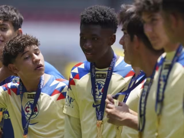 El hijo del Chucho Benítez brilla con el América