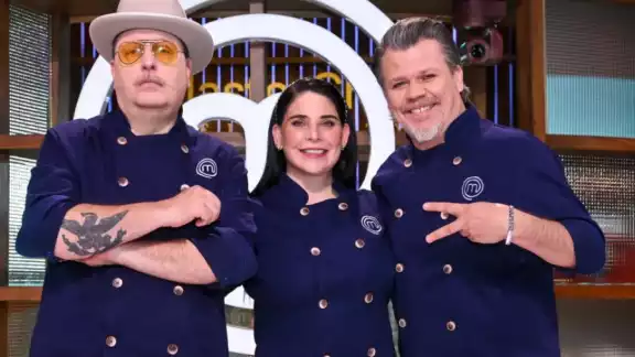 Zehie Téllez recibió comentarios negativos por parte del actor Plutarco Haza Zehie Téllez recibió comentarios negativos por parte del actor Plutarco Haza