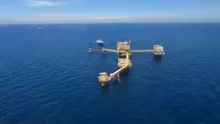 La estrategia para lograr la meta incluye la aportación de otros ocho pozos a la par del mantenimiento a las instalaciones