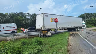 Los hechos se registraron luego de las 14 horas de este lunes, a la altura del libramiento con la carretera 307 Reforma Agraria-Puerto Juárez