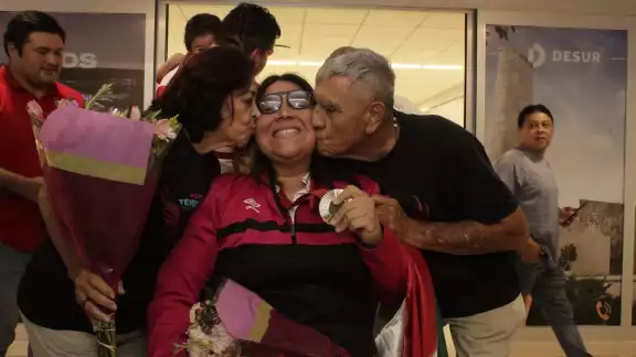 Gilda Cota fue recibida como heroína tras su plata en los Juegos Paralímpicos París 2024 Gilda Cota fue recibida como heroína tras su plata en los Juegos Paralímpicos París 2024
