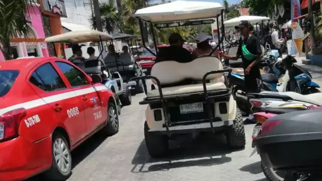 Petición de reducción de carritos de golf en Isla Mujeres