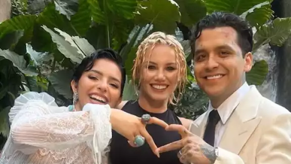 Maquillista de Ángela Aguilar filtra nuevo video de la boda con Nodal