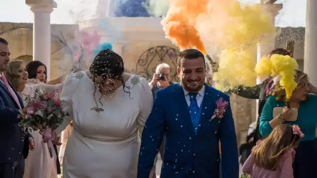 La pareja española permanece en Cancún sin apoyo de ninguna asociación