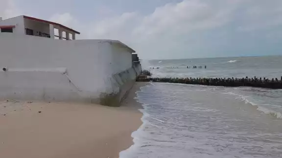 De acuerdo con la Zofemat, miles de casas de playa del puerto tienen adeudos en sus concesiones De acuerdo con la Zofemat, miles de casas de playa del puerto tienen adeudos en sus concesiones