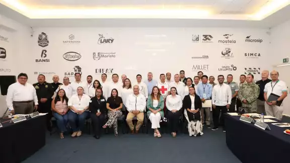 La alcaldesa de Mérida encabezó la reunión de trabajo. La alcaldesa de Mérida encabezó la reunión de trabajo.