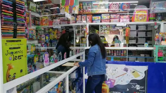Dueños deben sobrevivir con las pocas ventas hasta agosto Dueños deben sobrevivir con las pocas ventas hasta agosto