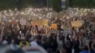 Protestas en Ucrania critican a Zelensky por su nueva ley anticorrupción 