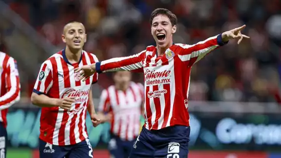 Chivas salió con mínima ventaja Chivas salió con mínima ventaja