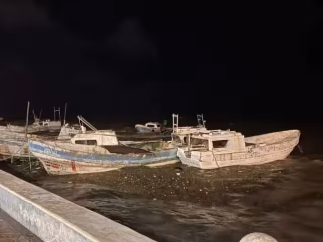 Embarcaciones se fueron a pique