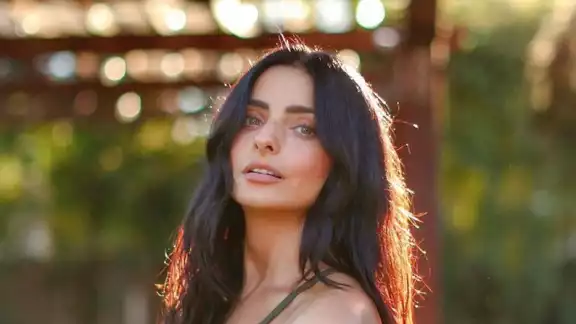 Aseguran que hija de José Eduardo Derbez es idéntica a su hermana Aislinn