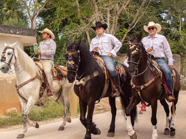 Durante el evento, organizado en el campo deportivo Rubén Calderón Cecilio, se fomentó la convivencia y lazos de amistad