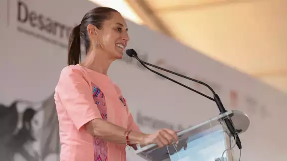 La presidenta aseguró que se deben promover otros contenidos musicales.