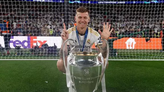 Toni Kroos celebra la conquista de su sexta Champions League como profesional Toni Kroos celebra la conquista de su sexta Champions League como profesional