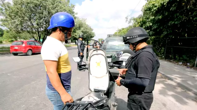Policías intimidan a conductores con enviarlos a “El Torito”, según por resistencia a particulares
