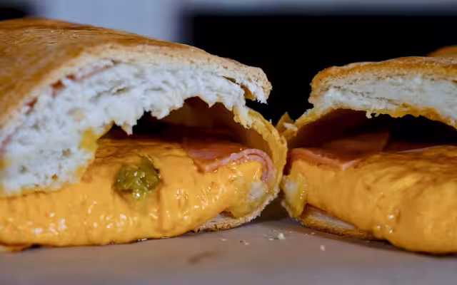 En el Día Mundial del Pan, el famoso pan de Pomuch, conocido como “Pichón”, vuelve a destacar en Campeche.