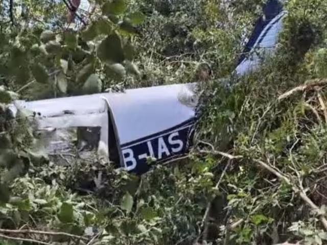 La aeronave cayó cerca del Aeropuerto Internacional de Cozumel