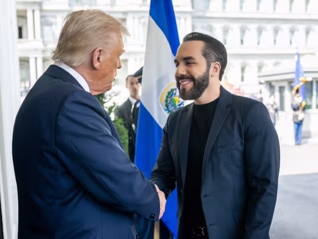 Nayib Bukele recibió a varios venezolanos acusados de pertenecer al Tren de Aragua