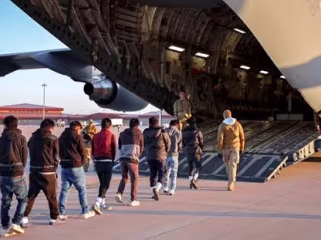 Bases laborales se han abierto para los quintanarroenses y mexicanos de otros estados.