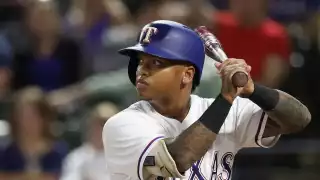 Willie Calhoun llega a Tigres de Quintana Roo con ocho años de experiencia en MLB 