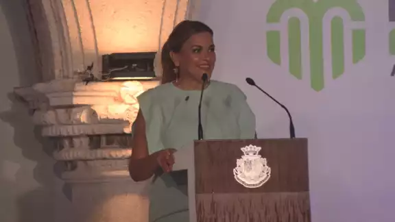 Ayuntamiento de Mérida presenta su primer informe de gobierno Ayuntamiento de Mérida presenta su primer informe de gobierno