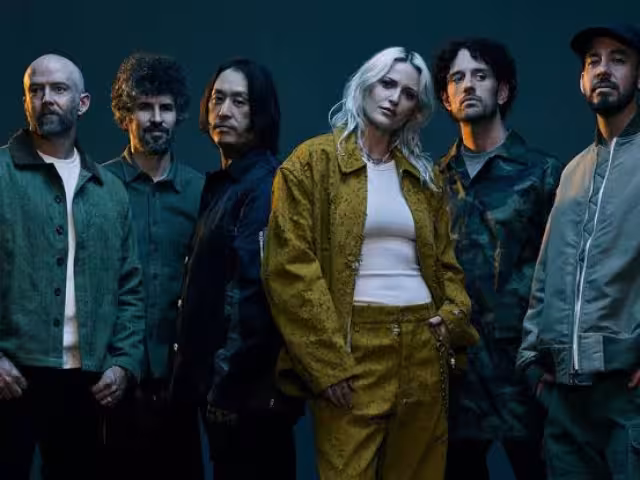 La banda regresa a México sin su vocalista.