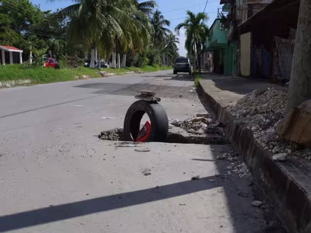 Baches dan mala imagen al Centro de Chetumal.