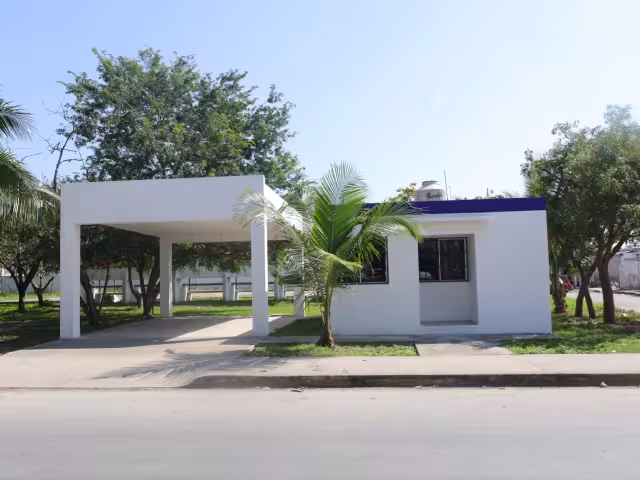 Rehabilitación de casetas en Chetumal continúa estancada.