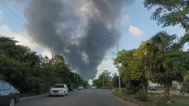 Una de las recomendaciones de autoridades es no ponerse en peligro al intentar apagar un incendio