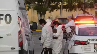 Mujer “escapa por la puerta falsa” en Fracciorama 2000 en Campeche