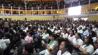 Más de mil 700 estudiantes en Campeche reciben computadoras para sus estudios