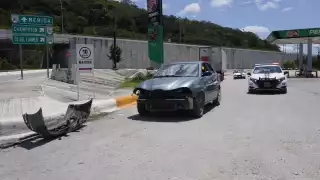 Padre e hijo terminan heridos por  conductor que no respetó su alto en Campeche