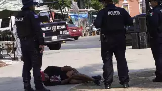 Adulto mayor se desploma en el mercado principal de Campeche