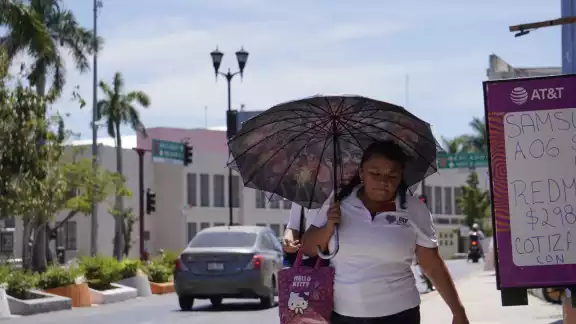 Ambiente cálido, soleado y posibles lluvias marcará el lunes en Campeche Ambiente cálido, soleado y posibles lluvias marcará el lunes en Campeche