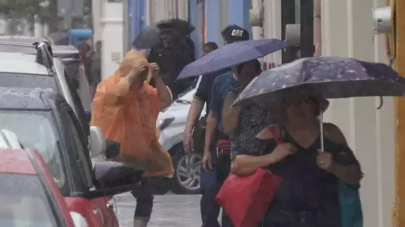 Pronóstico de lluvias intensas a torrenciales en la Península de Yucatán Pronóstico de lluvias intensas a torrenciales en la Península de Yucatán