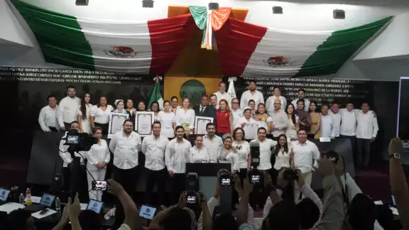 El Poder Legislativo del estado entregó el Premio “Al Mérito a la Enfermería Campechana 2025”. El Poder Legislativo del estado entregó el Premio “Al Mérito a la Enfermería Campechana 2025”.