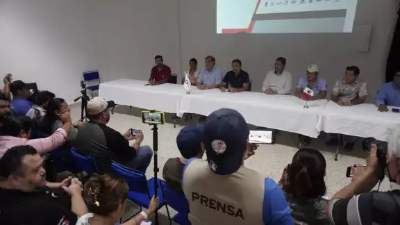 Centro Internacional de Convenciones y Exposiciones Campeche XXI Centro Internacional de Convenciones y Exposiciones Campeche XXI