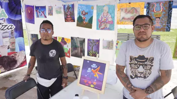 Artistas plásticos de Oaxaca viajarán a Champotón la próxima semana para crear un mural que una las culturas maya y oaxaqueña. Artistas plásticos de Oaxaca viajarán a Champotón la próxima semana para crear un mural que una las culturas maya y oaxaqueña.