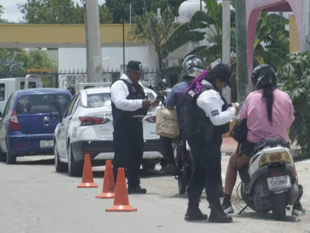 La Secretaría de Protección y Seguridad Ciudadana realizó operativos en las avenidas Francisco I. Madero y Miguel Alemán.